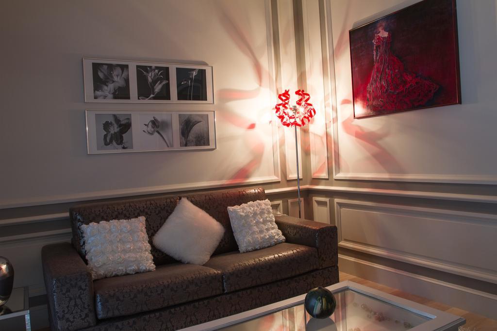 Chateau Du Besset Saint-Romain-de-Lerps Pokoj fotografie